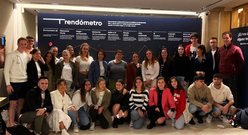 Los alumnos de tercer curso asisten al BBK Trends Forum