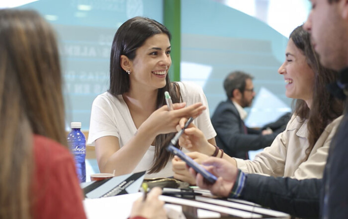 Aprender trabajando: el valor diferencial de la nueva modalidad dual en el Grado en Gestión y Marketing Empresarial