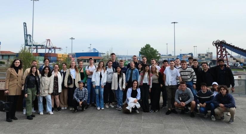 Los alumnos de tercero visitan el Puerto de Bilbao